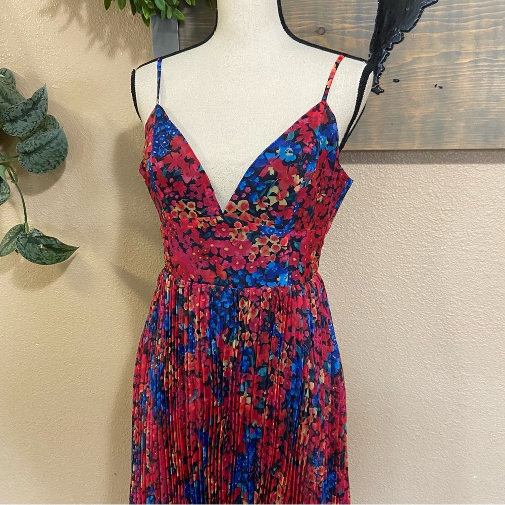 NWOT Lulus Sincerely Gorgeous Black Multi Floral Pleated Midi Dress - Picture 3 of 9